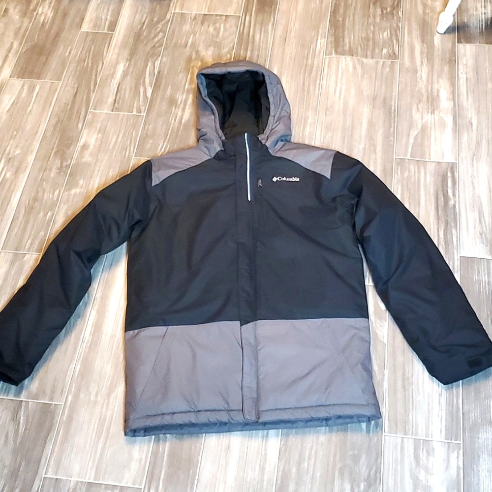 Columbia Boys' Black and Gray Insulated Hooded Jacket